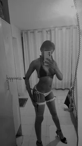 Tonniah_ Public Foto 2
