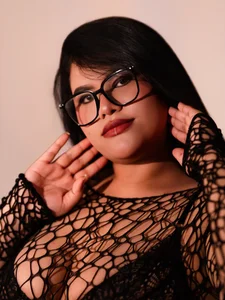 RosyBloom7 Untamed vibes only 🖤✨💋 Immagine 