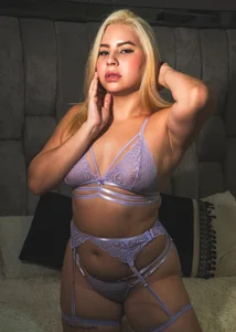 naomi_sanzの💜💜の 2枚の写真