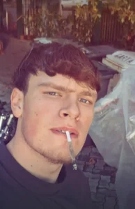 Savage420Sex Public Pic