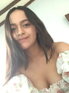 VICTORIABLACK_@xh vic- casual Pic 7