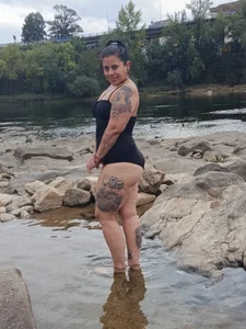 zoe-rojo Volvere รูป  3