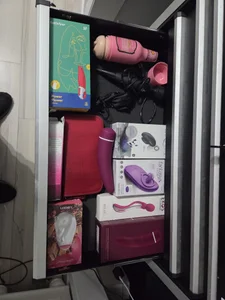 frenchy_stud Toy Pic 2