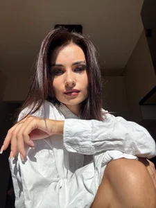 mia_aim Passion in a white shirt? ❣️ Immagine  2