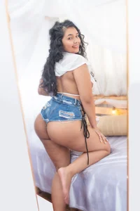 loreanissのhey welcomeの枚の写真