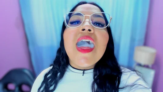 AvaChannel relax with me and a cigarette Immagine 