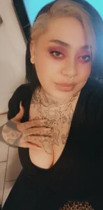 devyn_avery Public Kuva 2