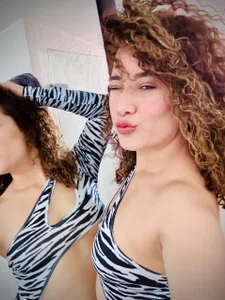 Charlotte11-11 Public Pic 2