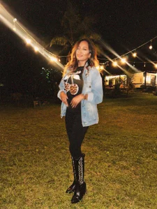DianaHopson's photo