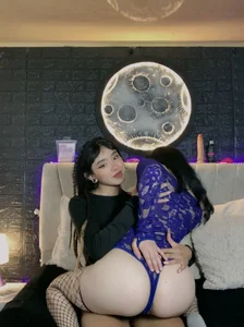 lebian-hot Public зображення 6