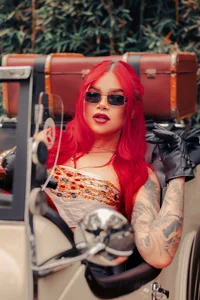 LeaThompsonI'll pick you up, to go for a ride Bild 8