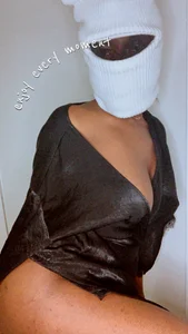 _foreigntitts Public Pic 4