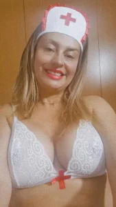 Latiinvenushot kullanıcısının sexy nurse 👩‍⚕️ albümü -  2 fotoğraf