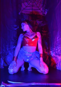 AyshaScott happy halloween 💕😈 사진 7