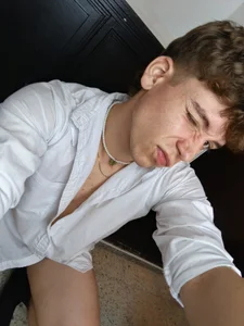 TaylerWhite Don't you think I'm sexy? 🥰 Pic 3