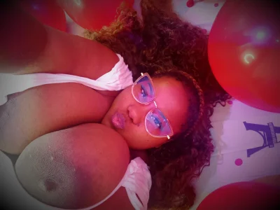 RenataFoxter Happy valentine Papi 🍒💖❤ Pic 5