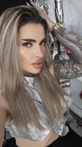 NightshadeIris: Can You Resist This? ( 2 фото)