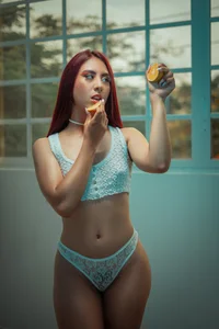 DaraBeckett Juicy charm Pic 5