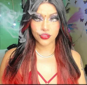 angelina_james_ Queen face Immagine  2