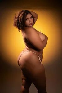 _Curvyqueen 🍒 Irresistible curves and a very playful attitude 💋 صورة واحدة|_Curvyqueen 🍒 Irresistible curves and a very playful attitude 💋 صورتان|_Curvyqueen 🍒 Irresistible curves and a very playful attitude 💋  5 صور|_Curvyqueen 🍒 Irresistible curves and a very playful attitude 💋  5 صورة