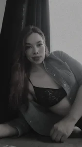 Emily_Lancaster Public Εικόνα 3