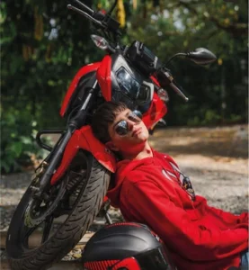 Themasterhades_777のI really like taking picturesの枚の写真