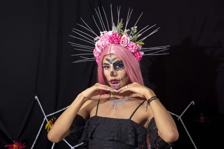 NahomiWhitel Public Pic 2