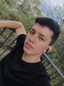 Alan_red Public Hình 3