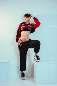 A BIT MORE de Jamess_Carterr_  2 photos