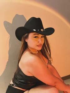 SamanthaConnor1 🧡✨🤎 Hình 2