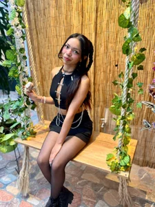 goddess_julietaCaught in a simple moment 🌿 Bild 2