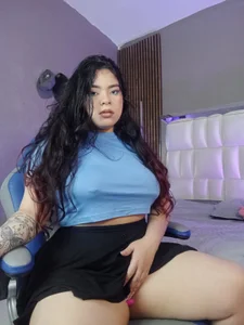 xCharlotte_20 WOULD YOU LIKE TO CHAT WITH ME? Pic 8