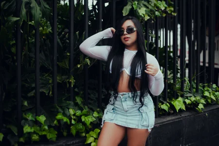 Liaevans__ I'm ready for our date! Pic 2