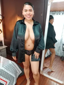 mia_thonson_ Public Bilde 4