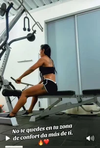 MelisaKovacs Always Fit 🏋🏻‍♀️ รูป  9