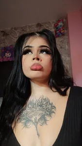 Missy_Aprill Come closer Immagine 