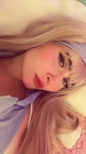 Rabbit girl 🤍 de Aria_uwu Foto 6