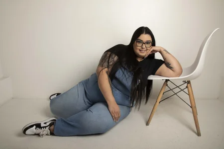 Apriilpeach_ Public Pic 3