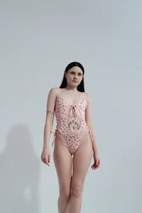 VikiKelt nice nice Foto 2