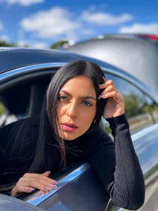 yourmagic_venus kullanıcısının Seduction behind the wheel 🩵 albümü -  5 fotoğraf