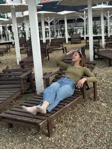 NiaAnderlik Public Pic 4