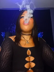 AmazonianMistress 💨💨Blow Smoke In Your Face 💨💨💨💨💨 圖片 3