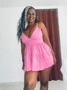 alexajhonson1012 my pink dress Bilde