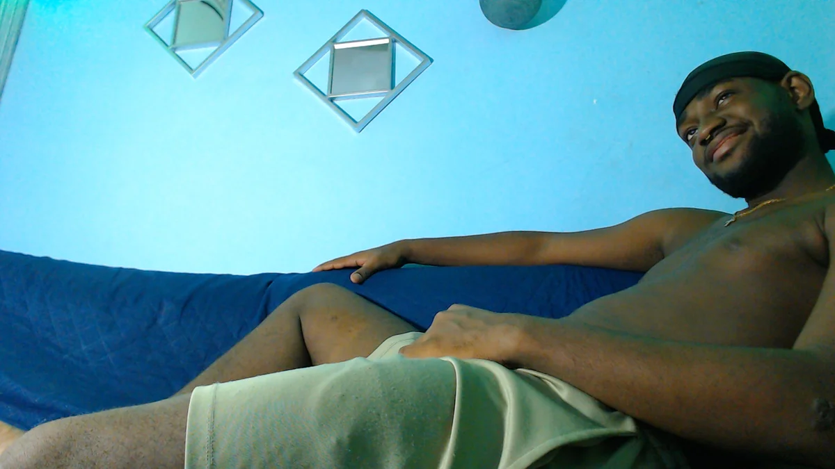 eebony_stallion Právě oblíbené foto 7959