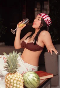 ashlynnlowe_ a little sun ☀️🌅 Poză