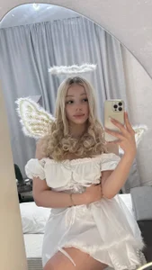 Mooniesiesita angel 😇 slika