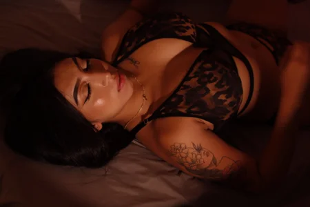 valentina_parker_ Public Pic 4