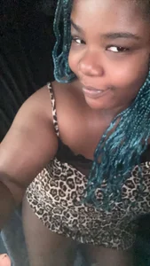 QueenTease420 Public Pic 5