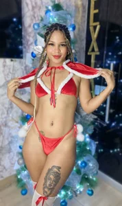 IVISBOUNCYASS: Happy Holidays 🔥🥵 ( фото)