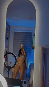 Public de kenndall_21  3 Imagens